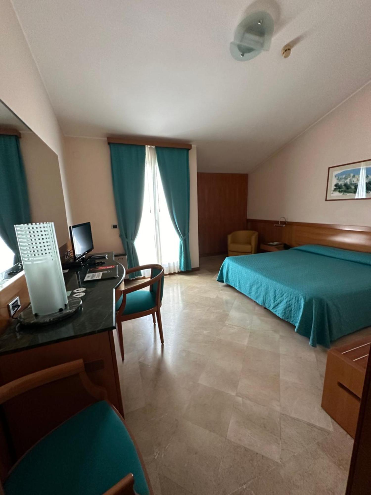 Hotel Vecchio Mulino Monopoli Kültér fotó